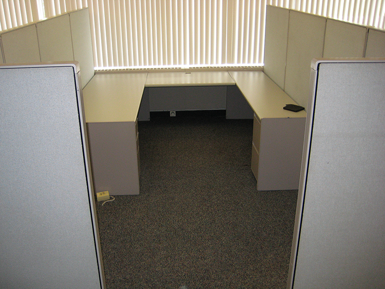 1 U SHAPE WORK AREA