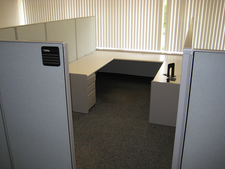 1 U SHAPE WORK AREA