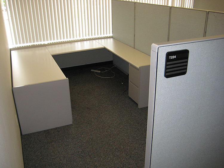 1 U SHAPE WORK AREA