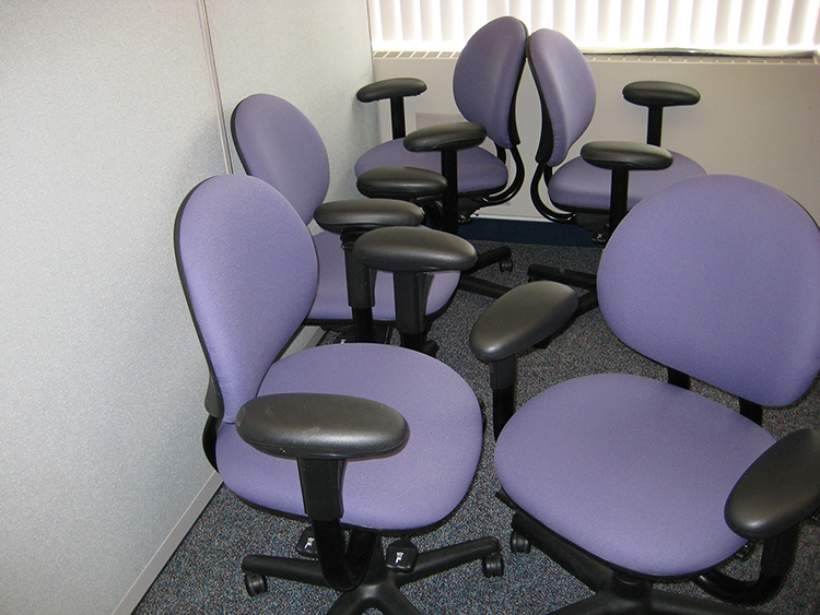 39 OFFICE CHAIRS