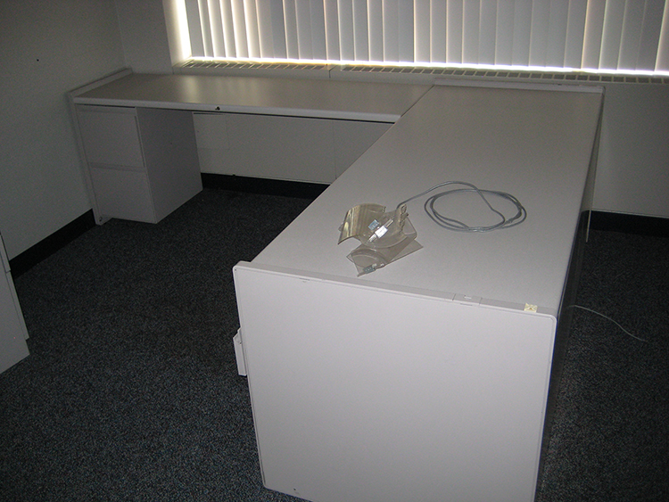 L - SHAPE WORK AREA